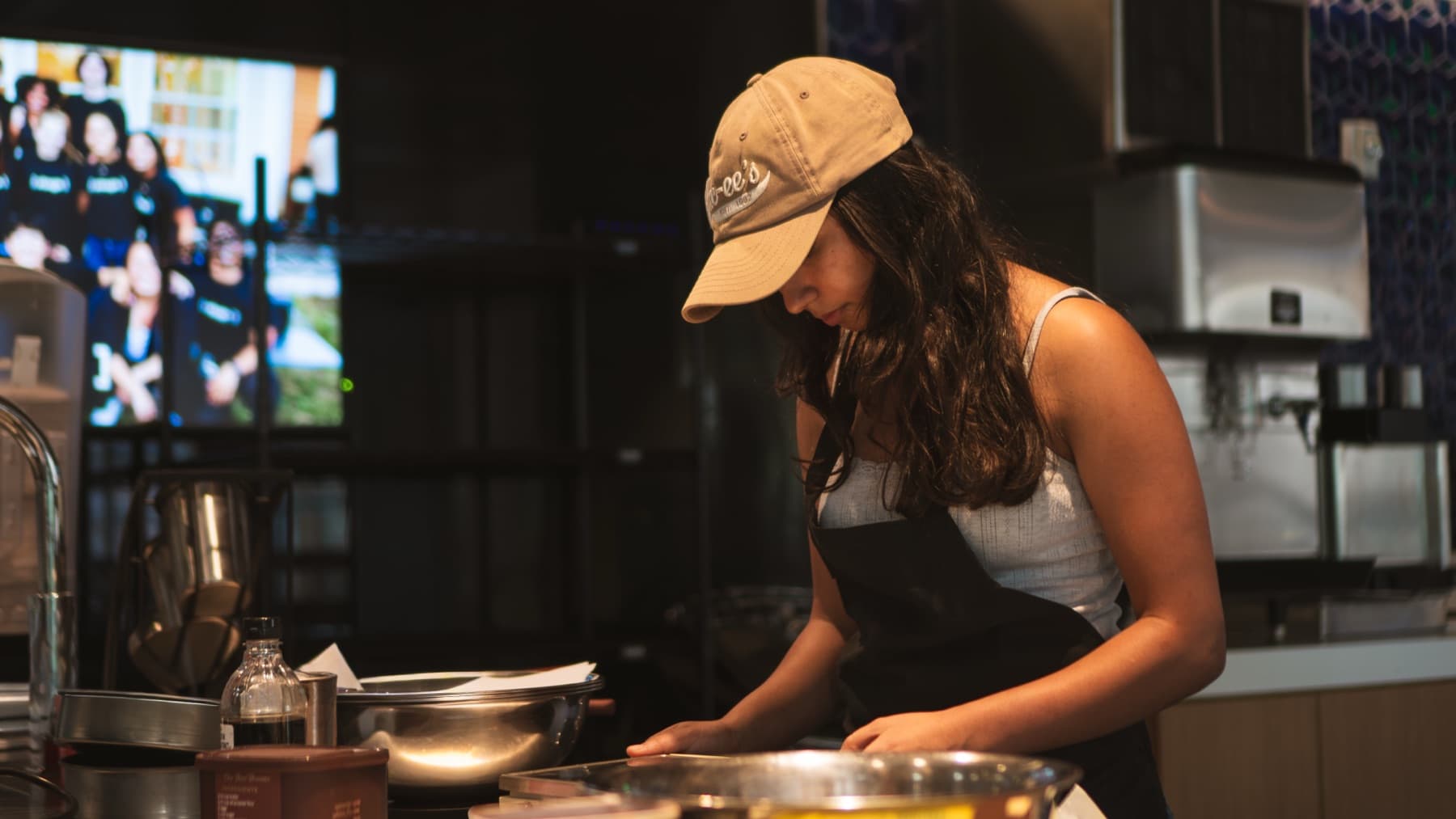 A chef leading the Chef's Kitchen demo